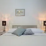דירה Festa &