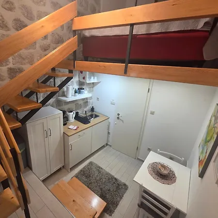 Apartman Festa & *